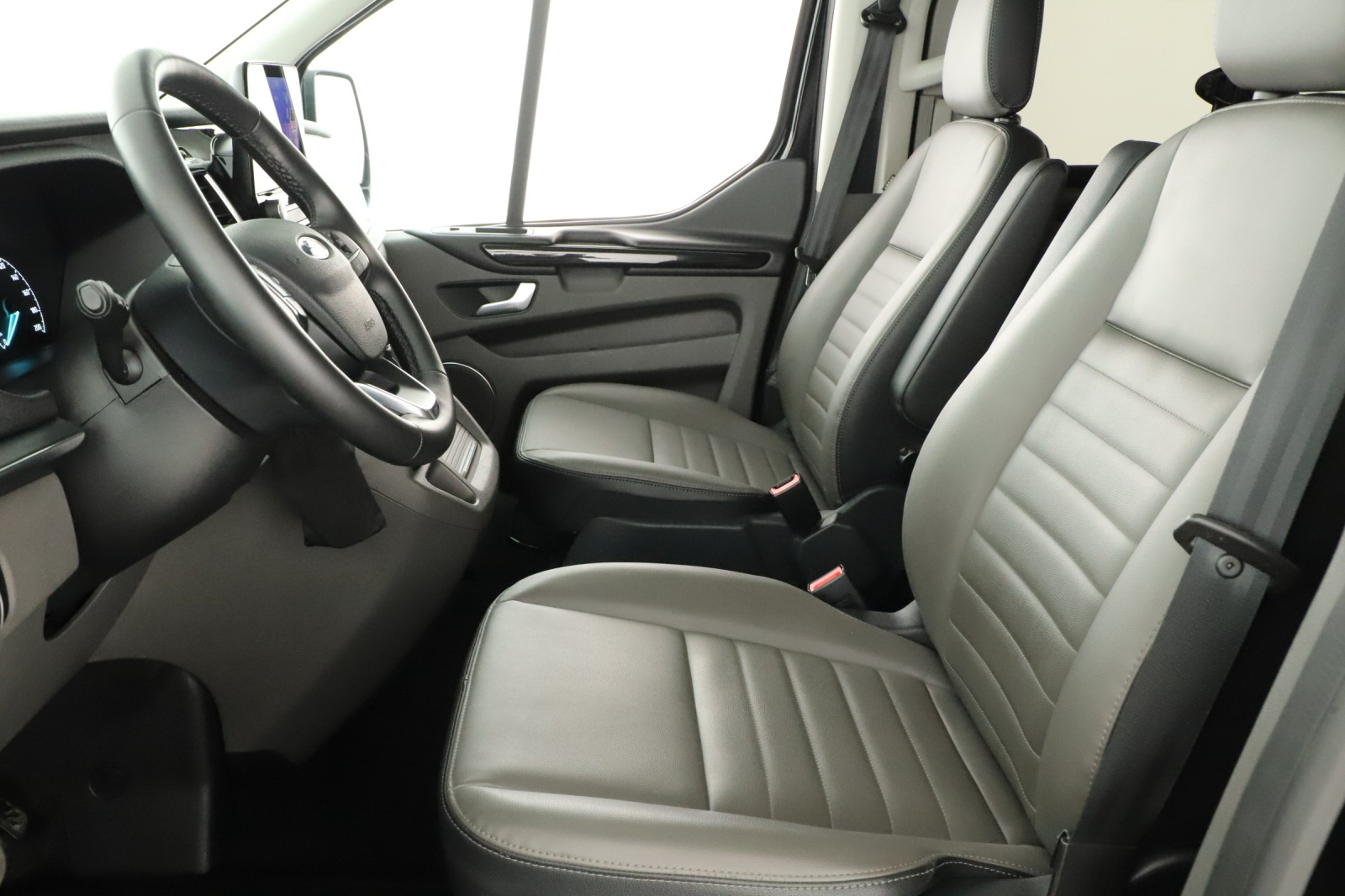 Ford Tourneo Custom - 2023