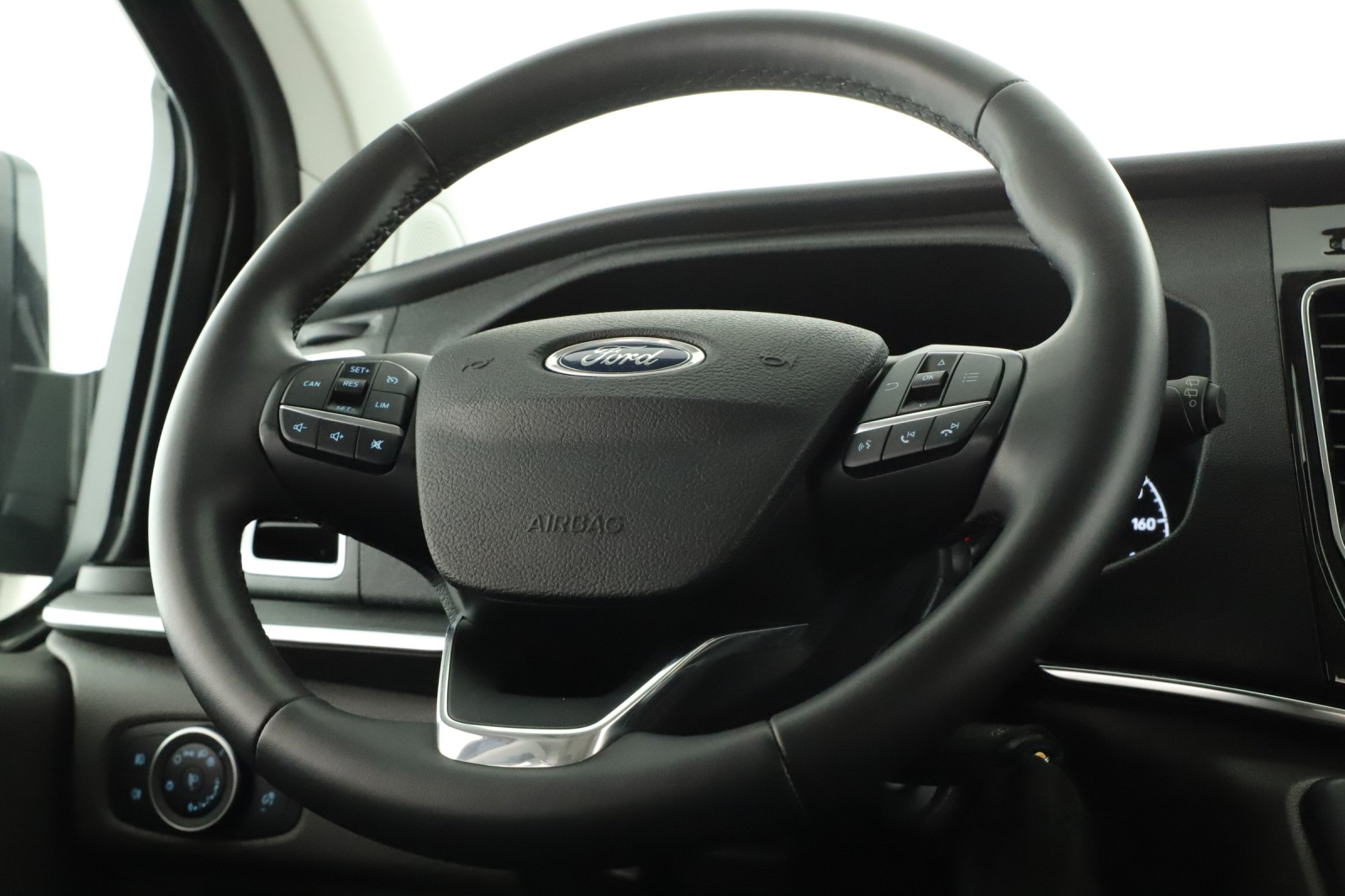 Ford Tourneo Custom - 2023