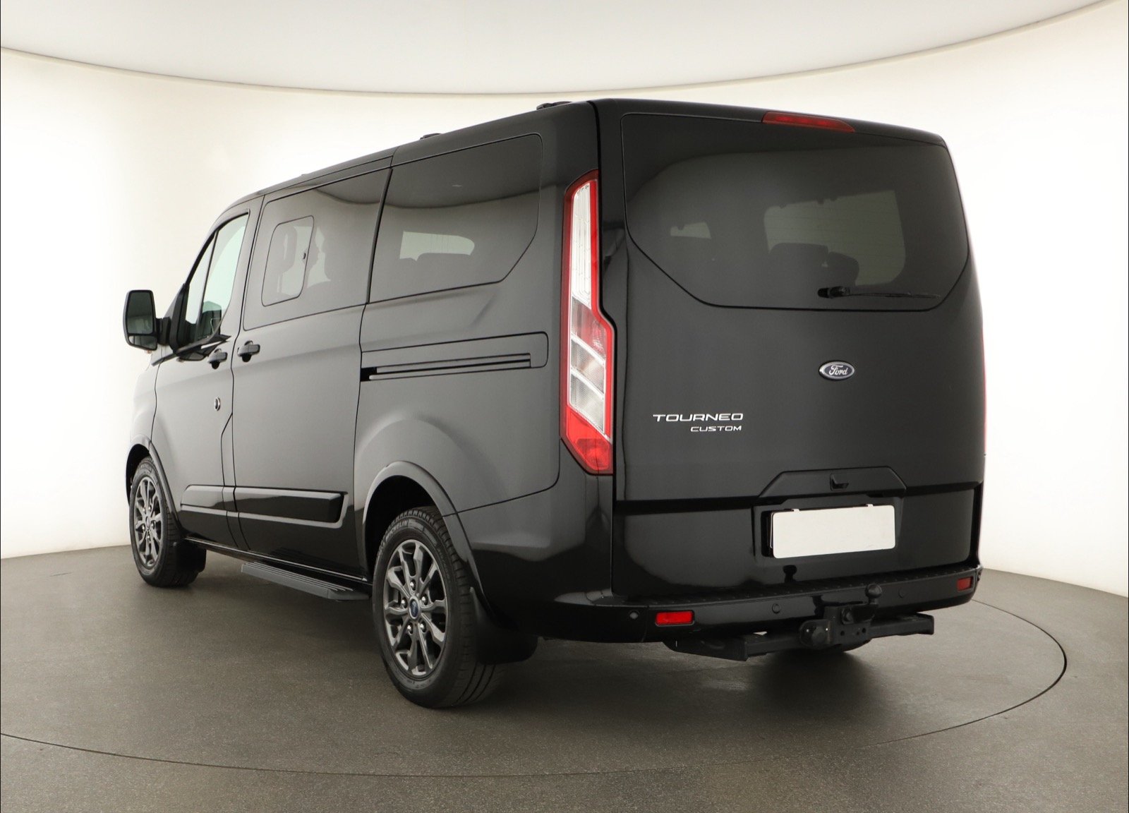 Ford Tourneo Custom - 2023