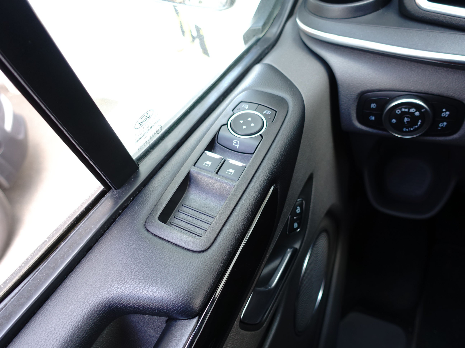 Ford Tourneo Custom - 2023