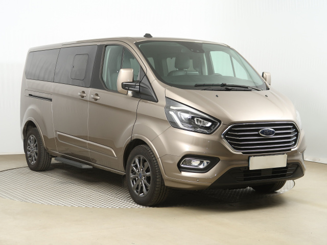 Ford Tourneo Custom 2023