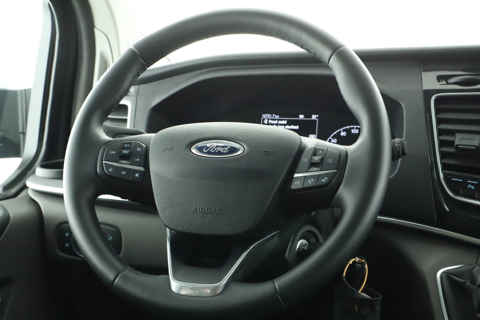 Ford Tourneo Custom - 2023