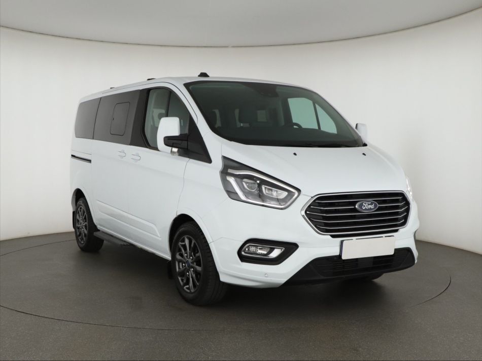 Ford Tourneo Custom - 2023