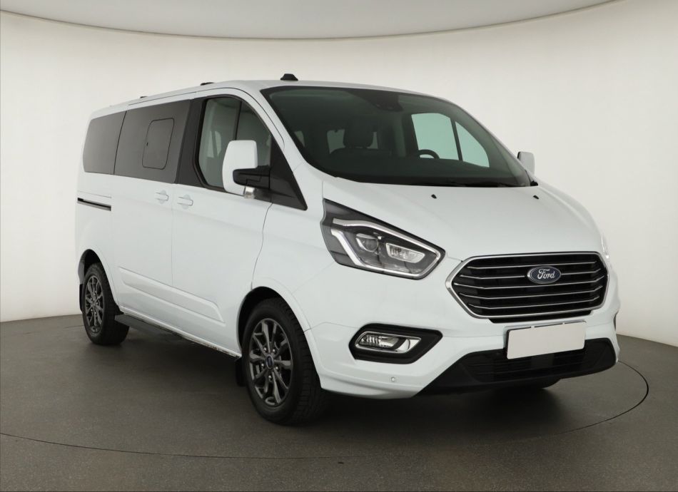 Ford Tourneo Custom - 2023