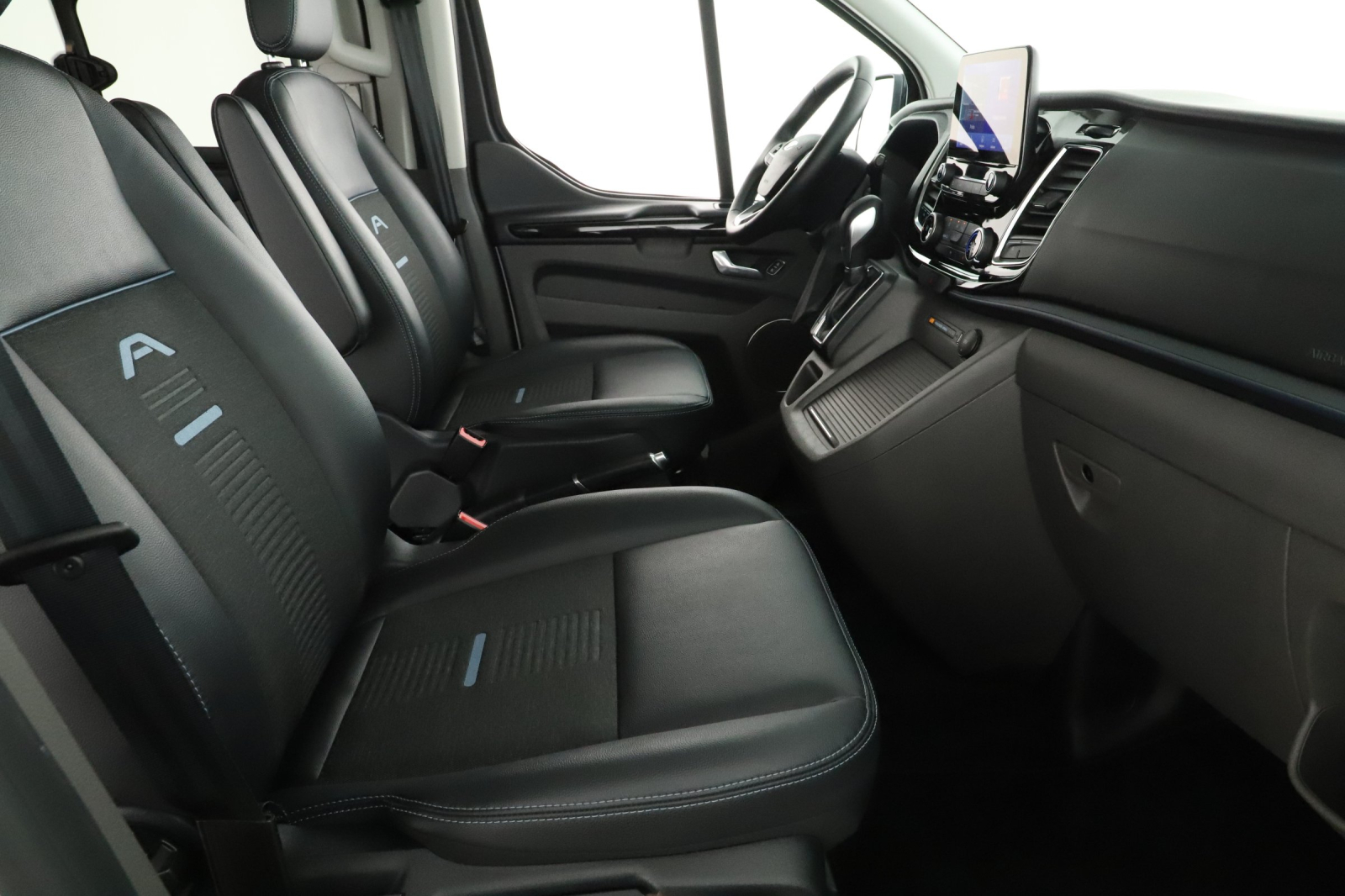 Ford Tourneo Custom - 2023