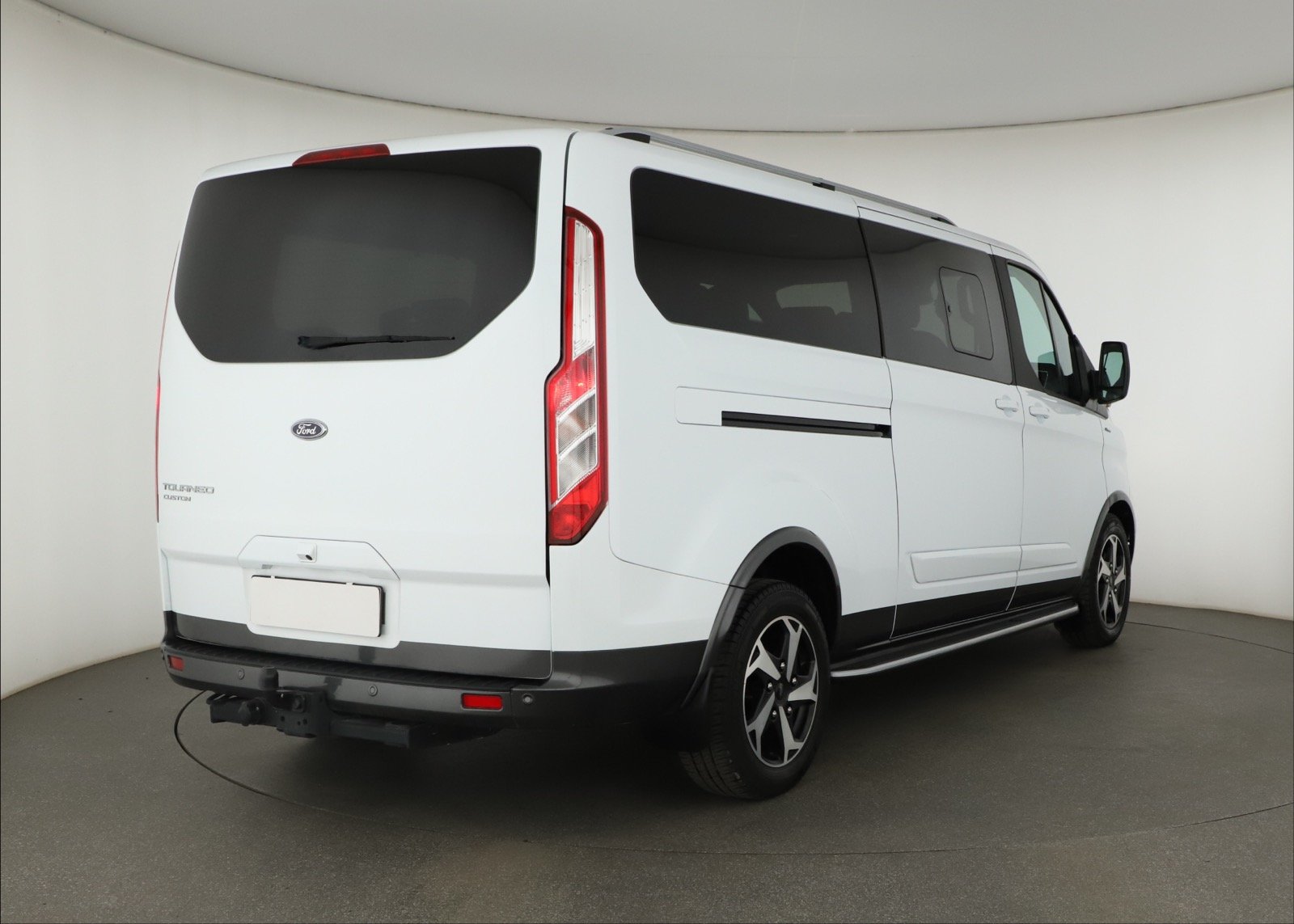 Ford Tourneo Custom - 2023