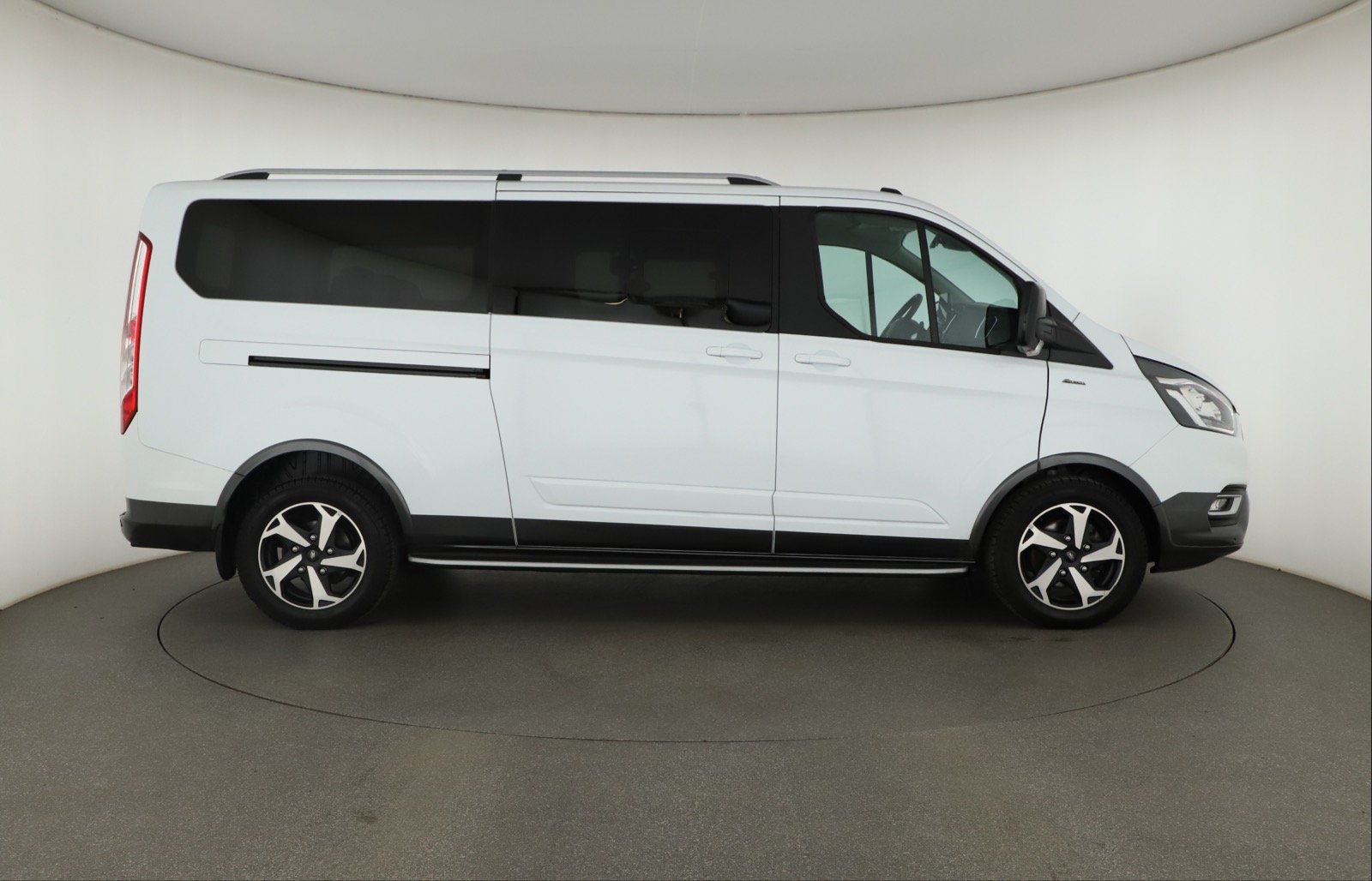 Ford Tourneo Custom - 2023