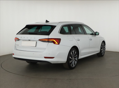 Škoda Octavia - 2024