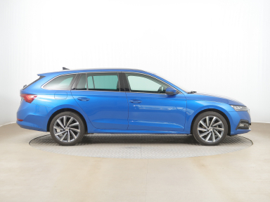 Škoda Octavia - 2024