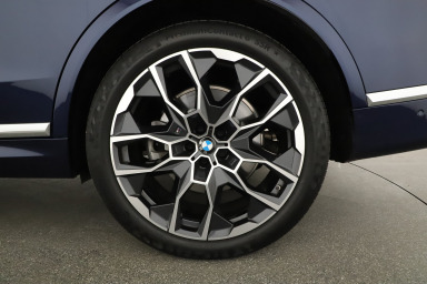 BMW X7 - 2024