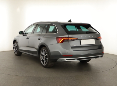 Škoda Octavia Scout - 2023