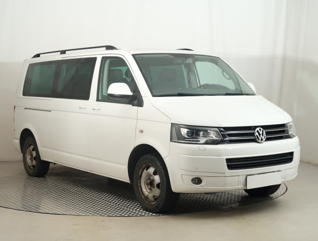 Volkswagen Caravelle 2013