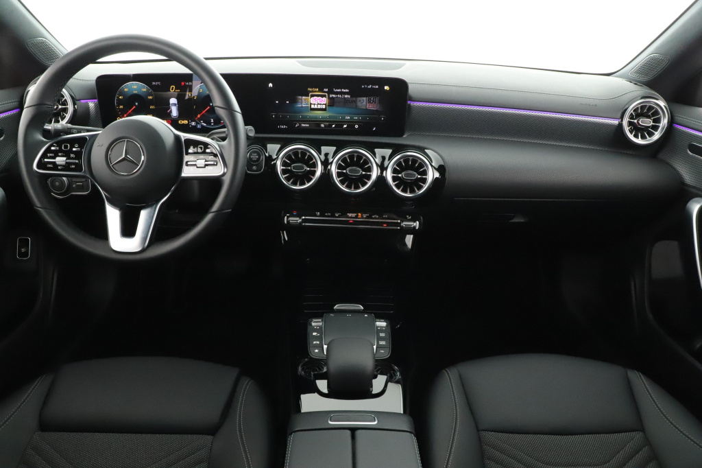 Mercedes-Benz CLA, 2023, 200, 120kW