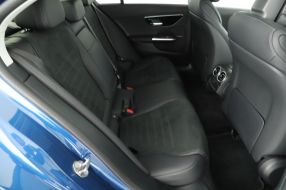 Mercedes-Benz C - 2023