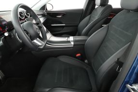 Mercedes-Benz C - 2023