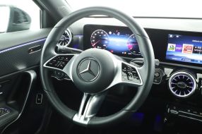 Mercedes-Benz A - 2023