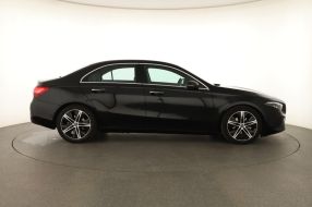 Mercedes-Benz A - 2023