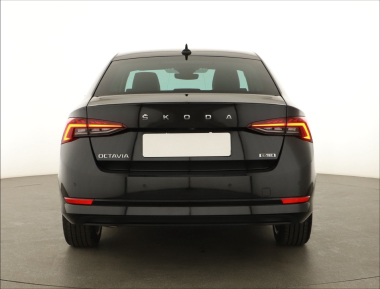 Škoda Octavia - 2024