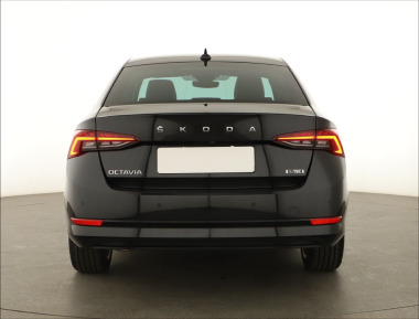 Škoda Octavia - 2024