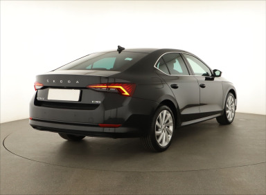 Škoda Octavia - 2024