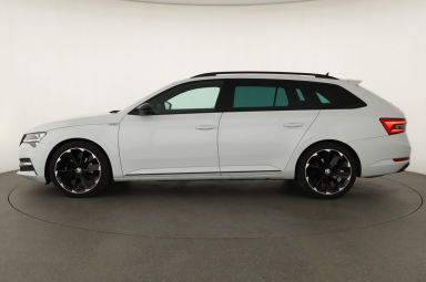 Škoda Superb - 2023