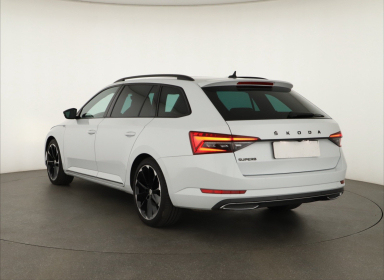 Škoda Superb - 2023