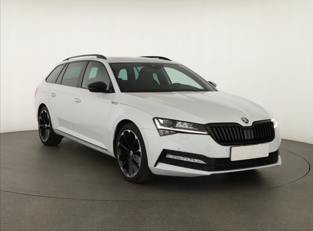 Škoda Superb 2023