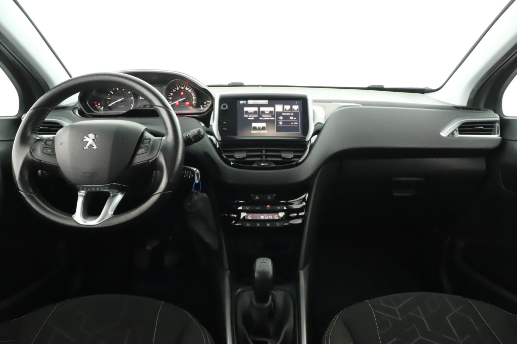 Peugeot 2008, 2017, 1.2 VTi, 60kW