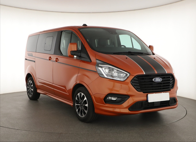 Ford Tourneo Custom 2023