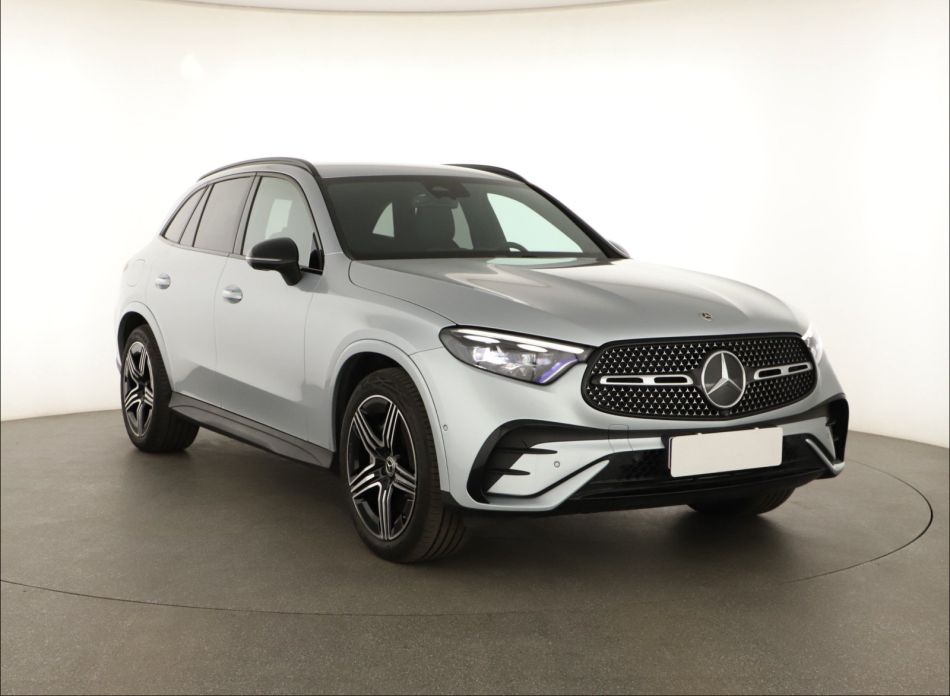 Mercedes-Benz GLC - 2023