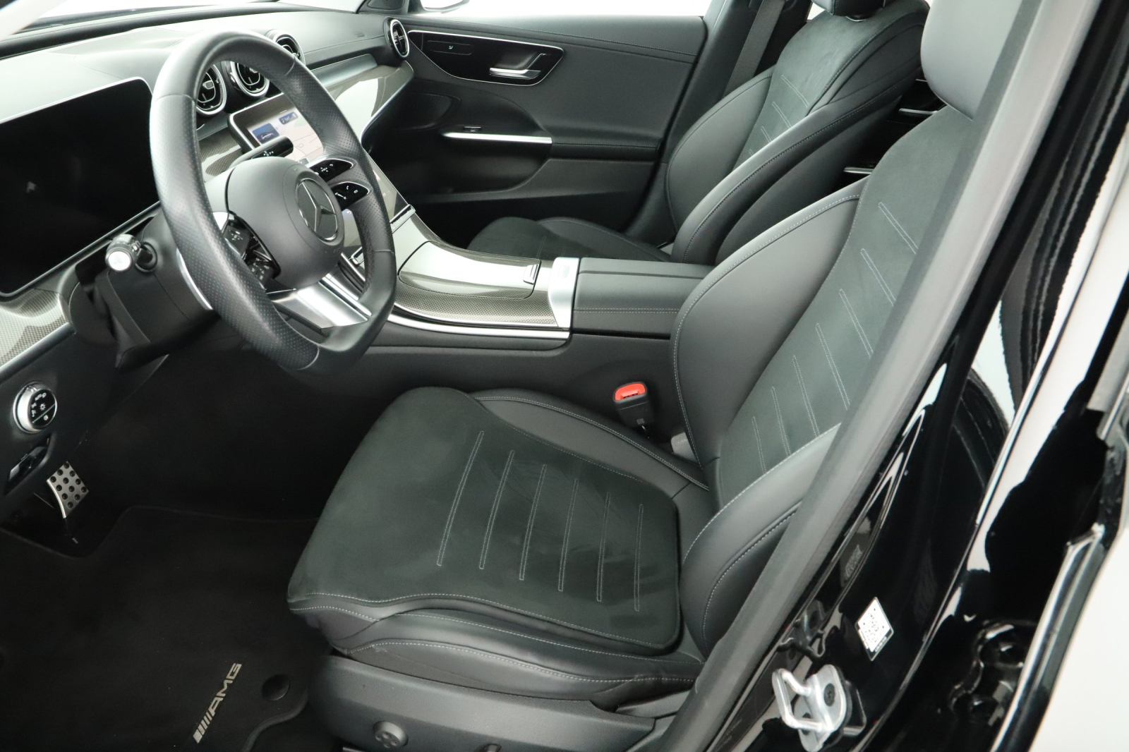 Mercedes-Benz C - 2023