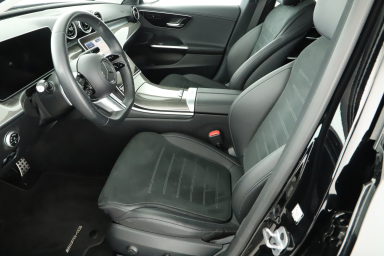 Mercedes-Benz C - 2023