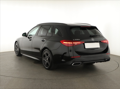 Mercedes-Benz C - 2023