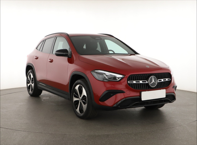 Mercedes-Benz GLA 2024