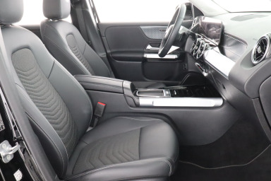 Mercedes-Benz GLB - 2024