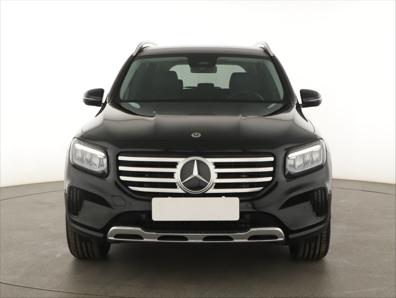 Mercedes-Benz GLB - 2024