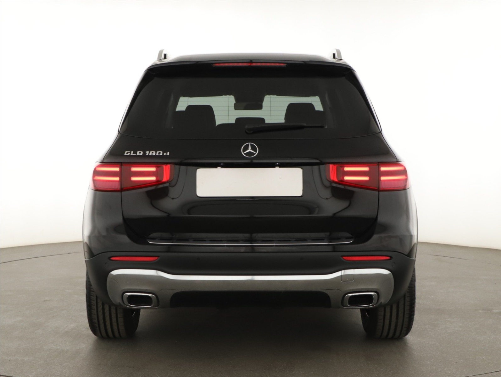 Mercedes-Benz GLB - 2024