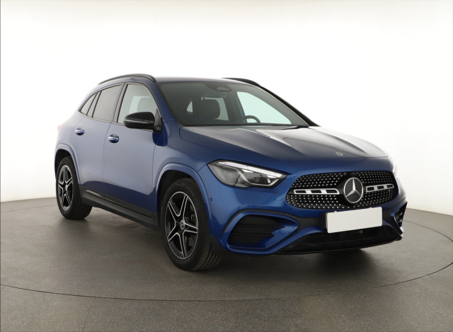 Mercedes-Benz GLA 2023