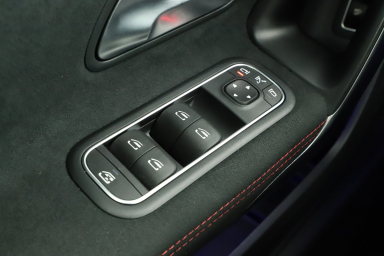 Mercedes-Benz A - 2023