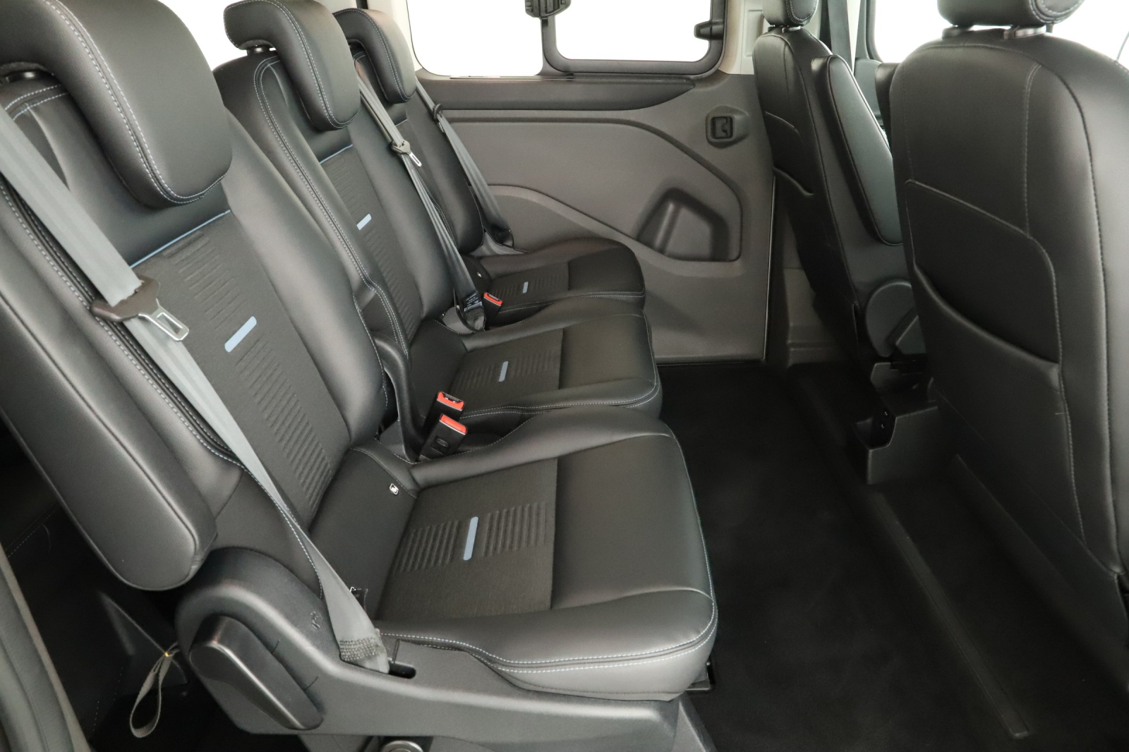 Ford Tourneo Custom - 2023