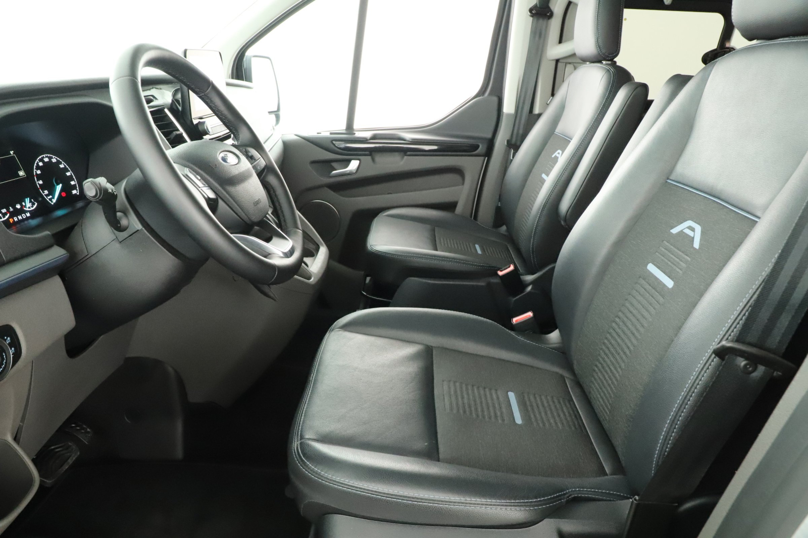 Ford Tourneo Custom - 2023