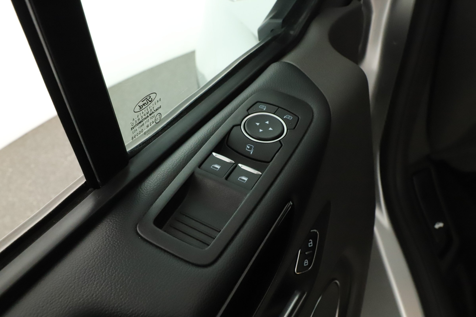 Ford Tourneo Custom - 2023