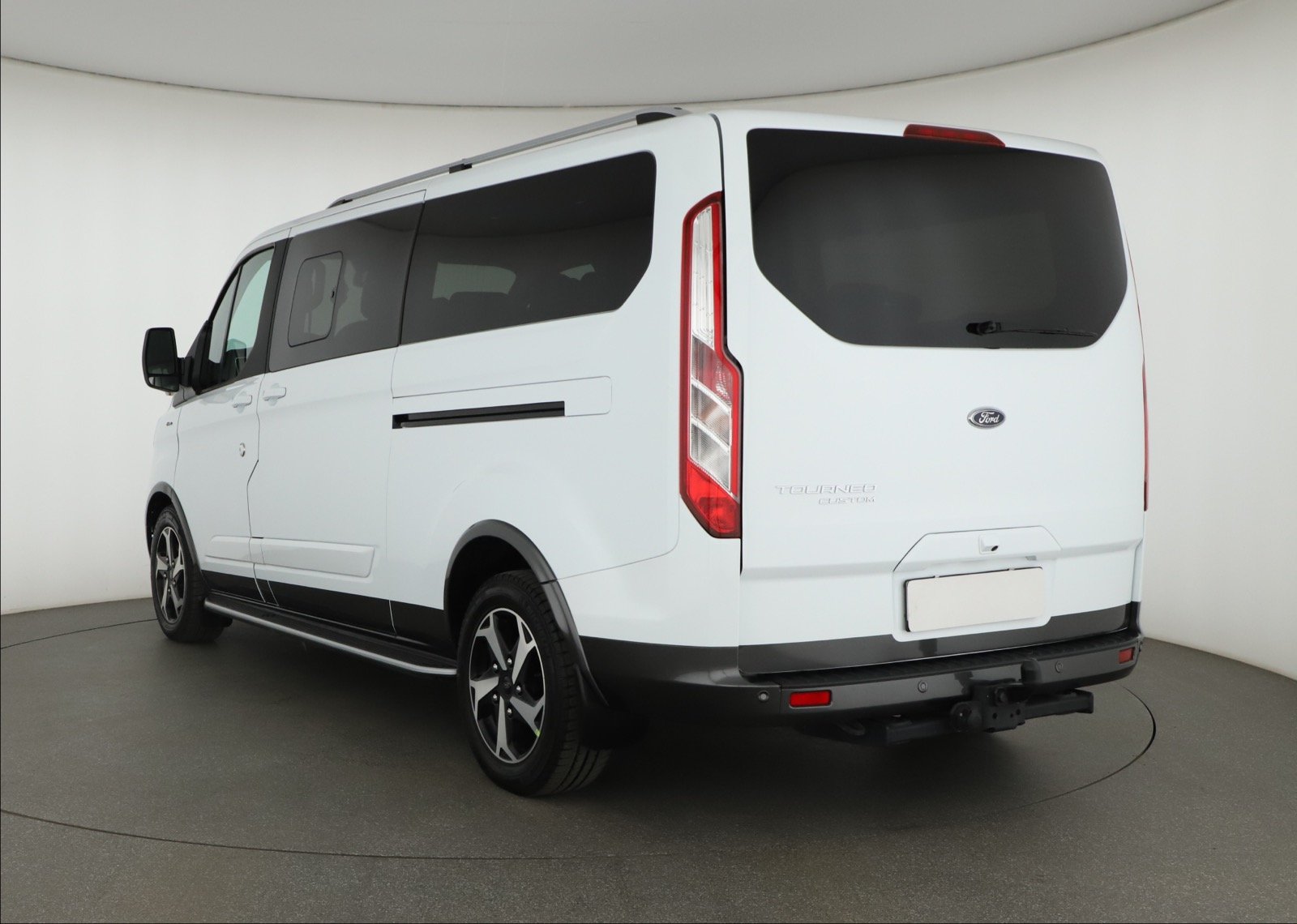 Ford Tourneo Custom - 2023