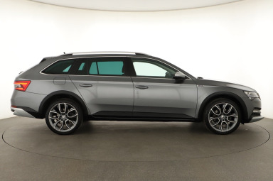 Škoda Superb - 2024
