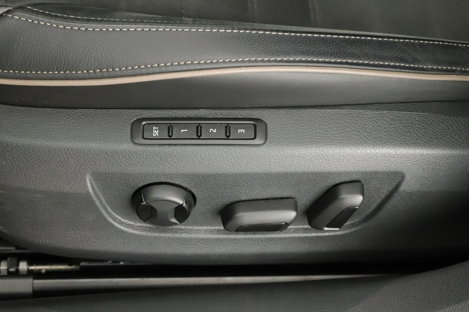 Škoda Superb - 2024