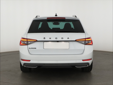 Škoda Superb - 2024