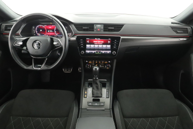 Škoda Superb - 2024