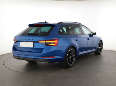 Škoda Superb - 2024