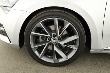 Škoda Superb - 2024