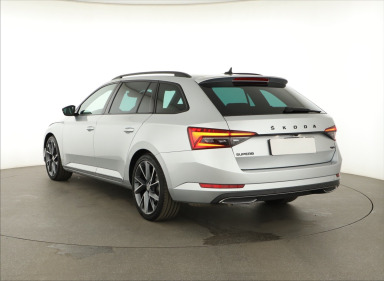 Škoda Superb - 2024